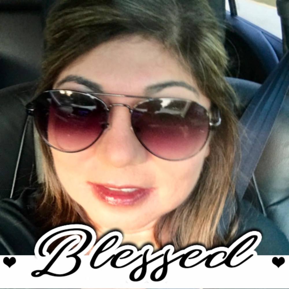 Meet your Posher, Cristina